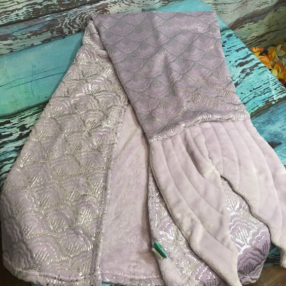 Pillowfort Accessories - 🇺🇸 5 for $10 🇺🇸 Mermaid blanket